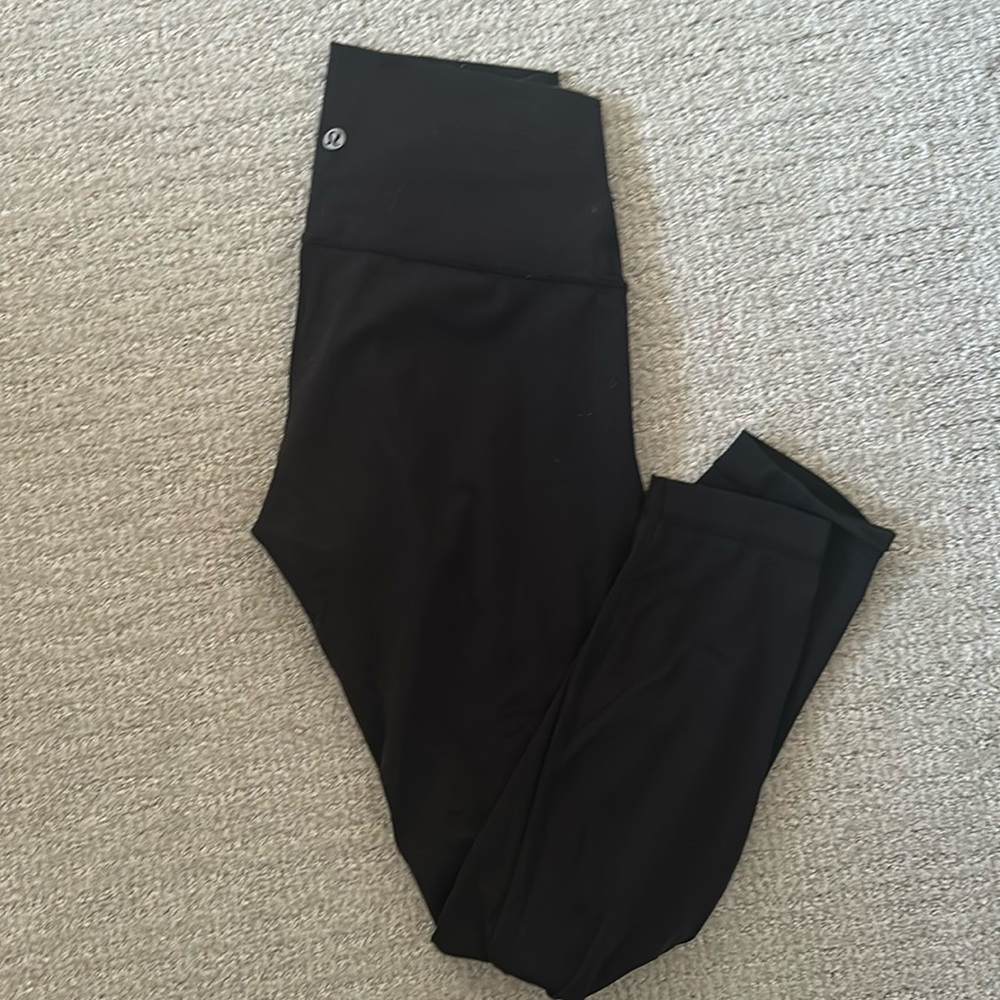 Lululemon leggings - wunder under